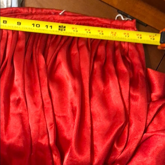 Frida Kahlo red skirt - Picture 5 of 5